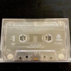 Vintage classic 96’s cassette tape-Falling into You by Céline Dion